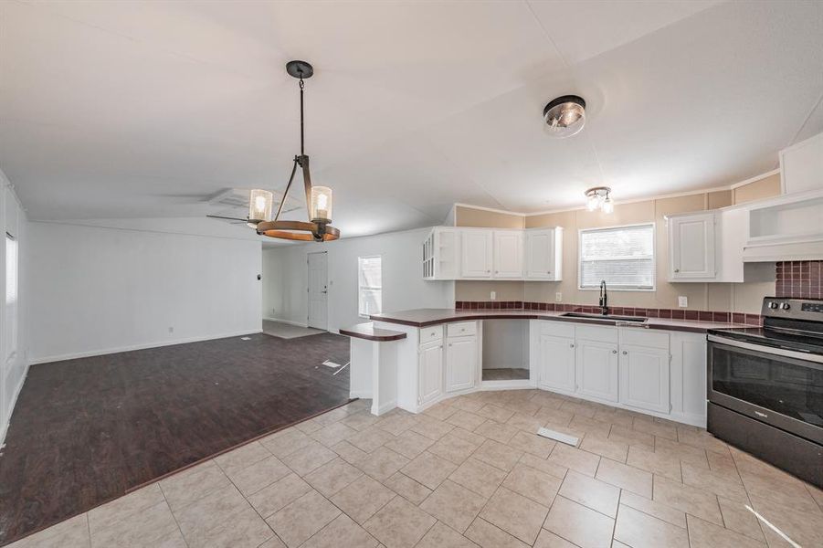 Furnished interior view inside a new home in , Millsap (Image 5).