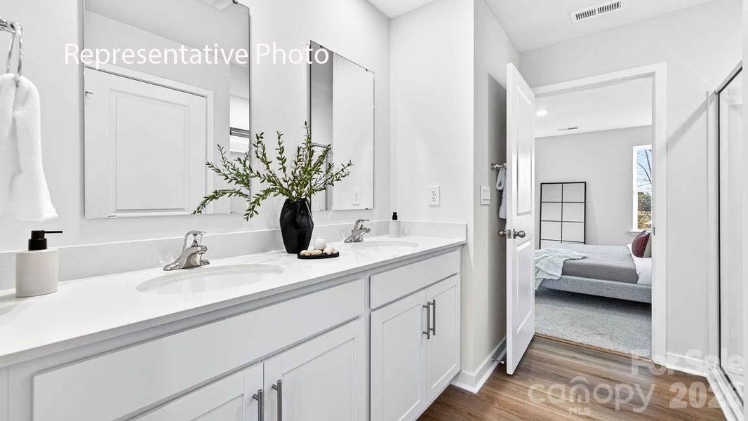 Furnished interior view inside a new home in Fergus Crossing, York (Image 14).