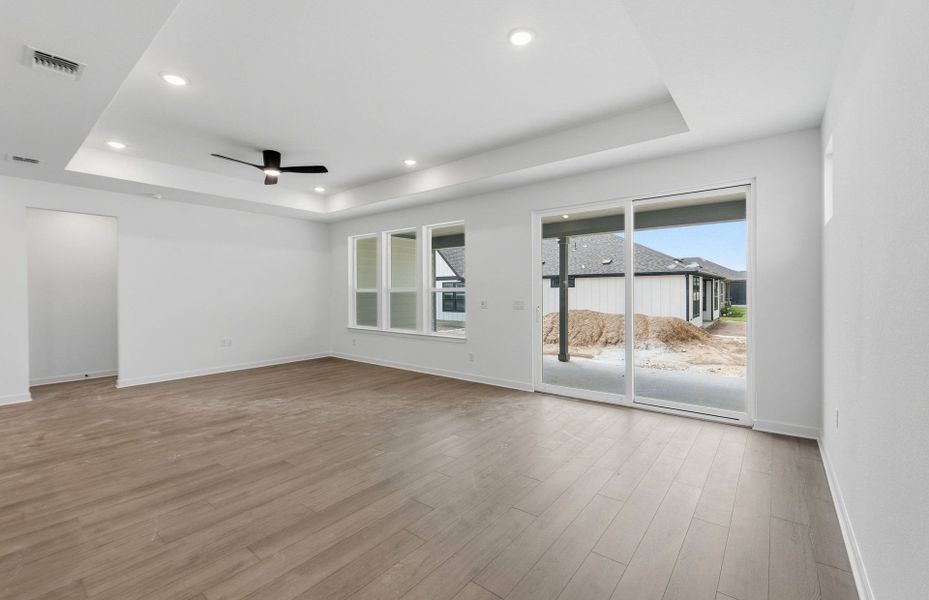 Spacious, unfurnished interior of a new home in Sun City Texas, Georgetown (Image 32). Spacious, unfurnished interior of a new home in Sun City Texas, Georgetown (Image 32).