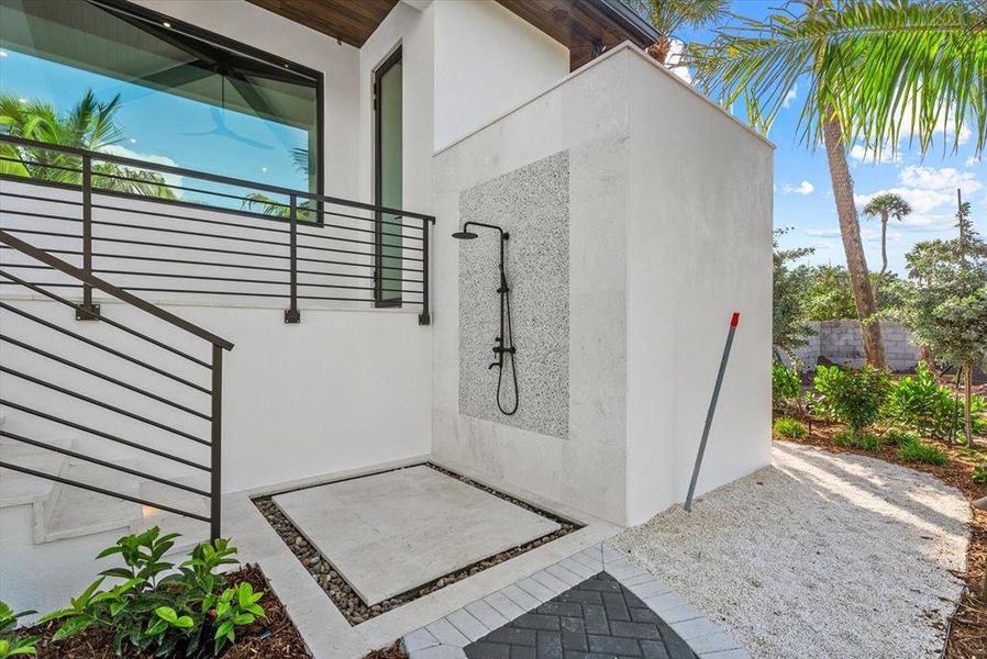Exterior details and patio area of a home in , Sarasota (Image 37).