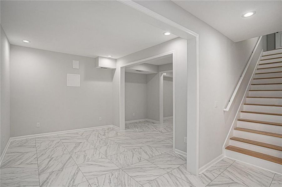 Spacious, unfurnished interior of a new home in , Hampton (Image 37).