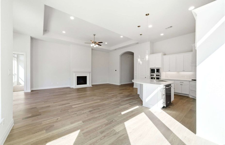 Spacious, unfurnished interior of a new home in The Highlands 55′, Porter (Image 33).
