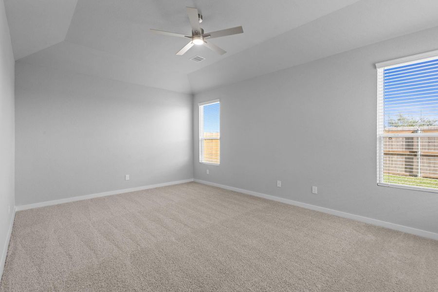 Spacious, unfurnished interior of a new home in Grand Oaks Village, Houston (Image 10). Spacious, unfurnished interior of a new home in Grand Oaks Village, Houston (Image 10).