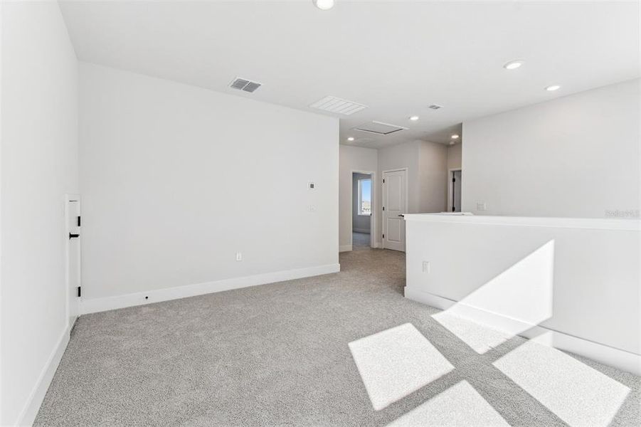 Spacious, unfurnished interior of a new home in Waterset Tradition Series, Apollo Beach (Image 32).