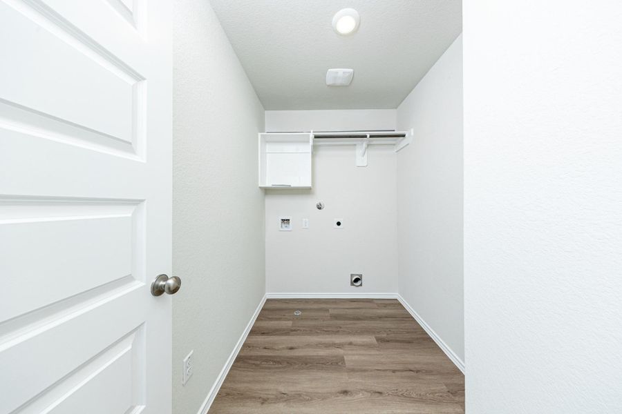Spacious, unfurnished interior of a new home in Townsend Reserve, Splendora (Image 24).