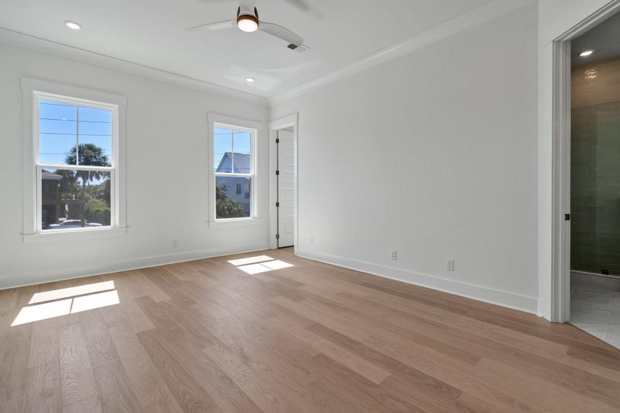 Spacious, unfurnished interior of a new home in , Edisto Island (Image 47). Spacious, unfurnished interior of a new home in , Edisto Island (Image 47).