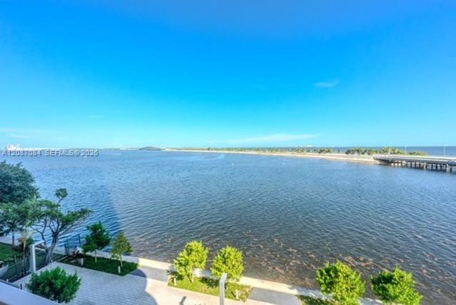 Natural landscape and outdoor views near  in Miami (Image 20).