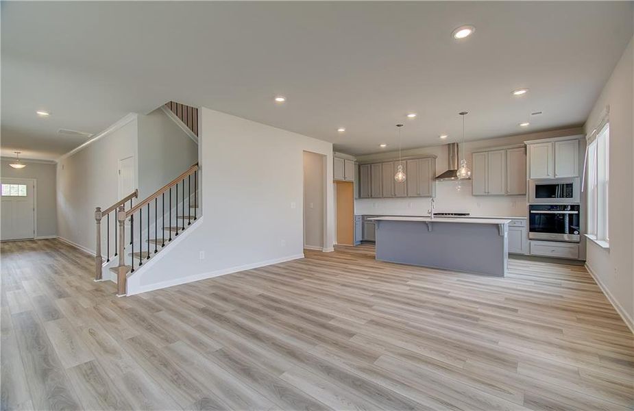 Spacious, unfurnished interior of a new home in Cooper Park, McDonough (Image 14).