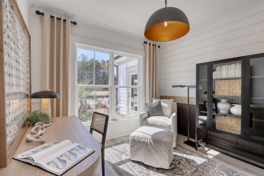 Representative furnished interior of a home built from the Vanderbilt by Pulte Homes in Indigo Bay, Myrtle Beach (Image 7).