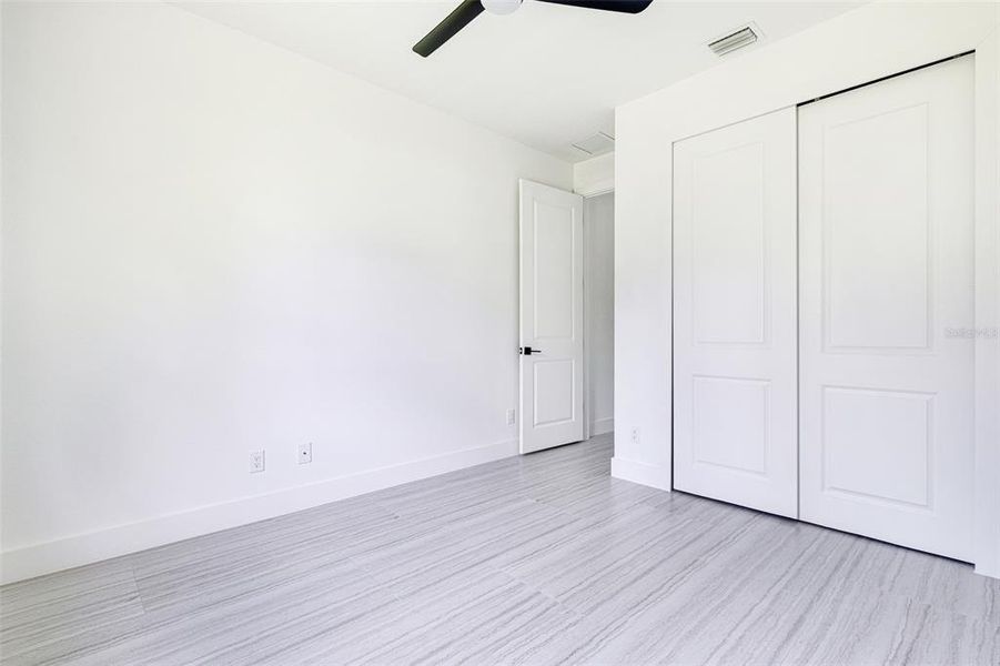 Spacious, unfurnished interior of a new home in , Port Charlotte (Image 25).