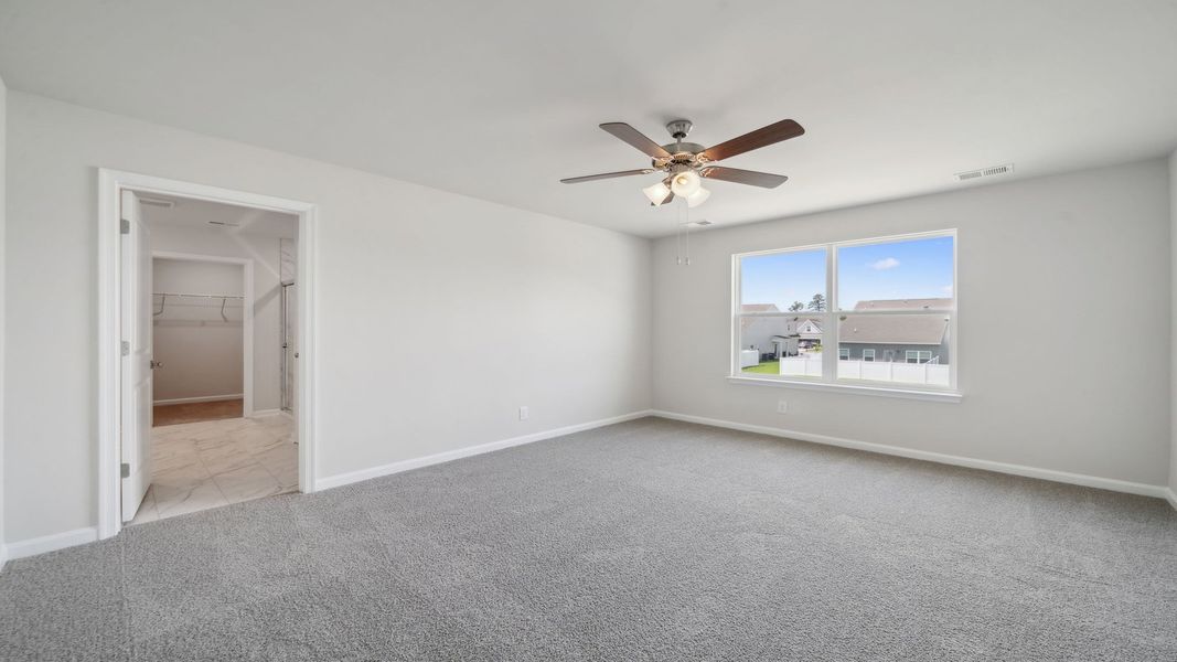 Spacious, unfurnished interior of a new home in Tooley Harbor, Elizabeth City (Image 21).