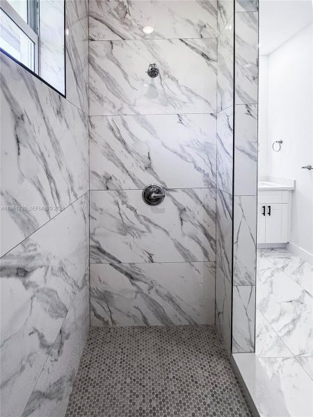 Close-up of interior finishes inside a home in , Port St. Lucie (Image 33).