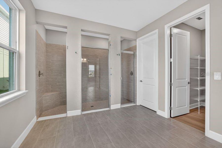 Spacious, unfurnished interior of a new home in Firethorn, Parrish (Image 24).