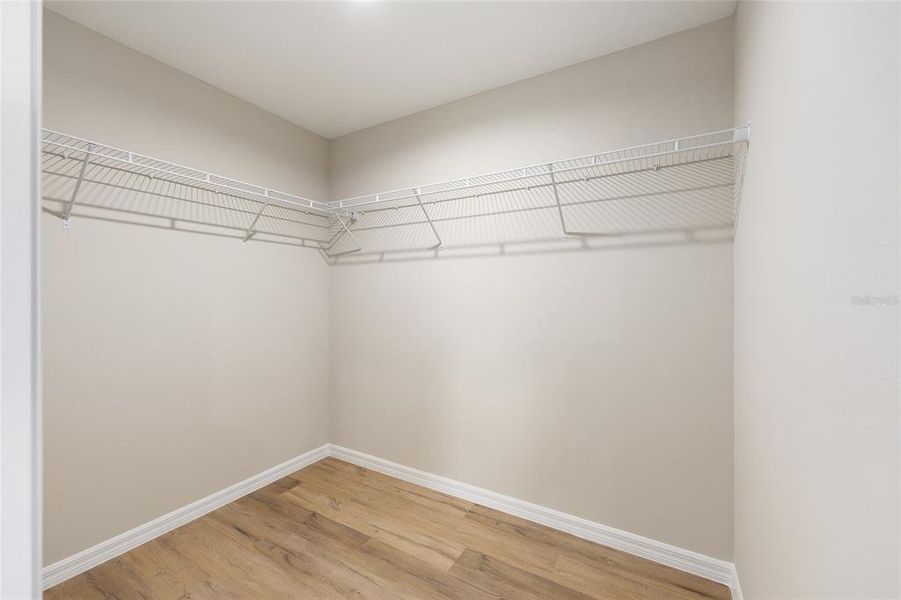 Spacious, unfurnished interior of a new home in , Ocklawaha (Image 13).