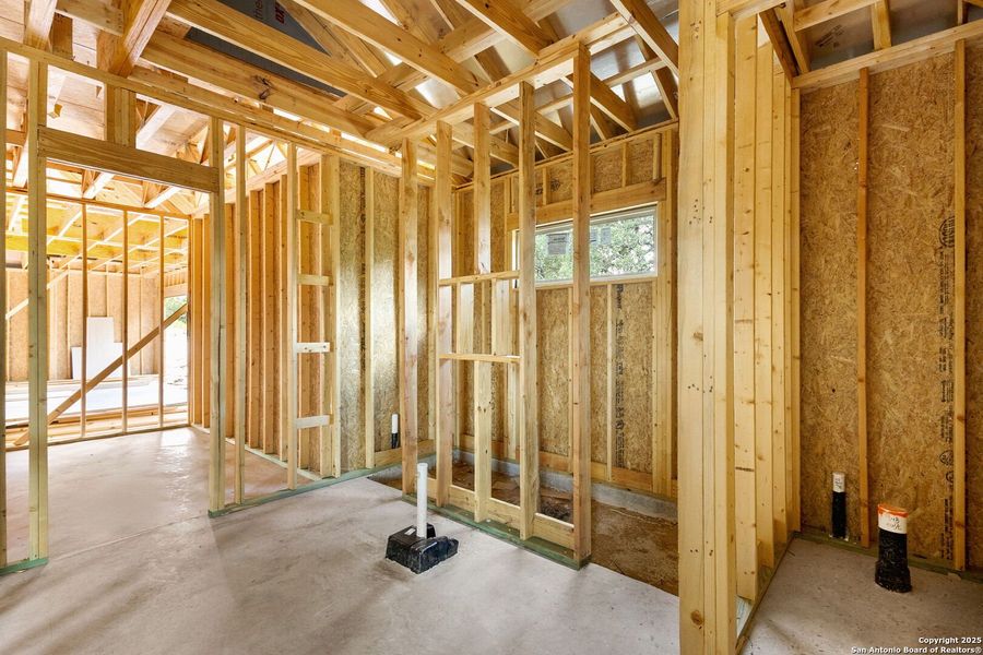 Spacious, unfurnished interior of a new home in , Spring Branch (Image 21).