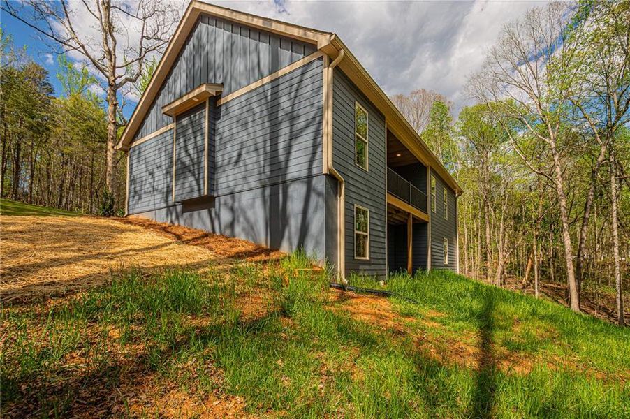 Exterior details and patio area of a home in , Murrayville (Image 31).