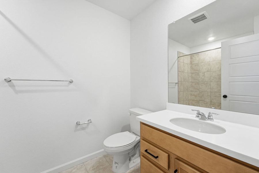 Furnished interior view inside a new home in Trailstone Townhomes - The Westerly Collection, Arvada (Image 11).