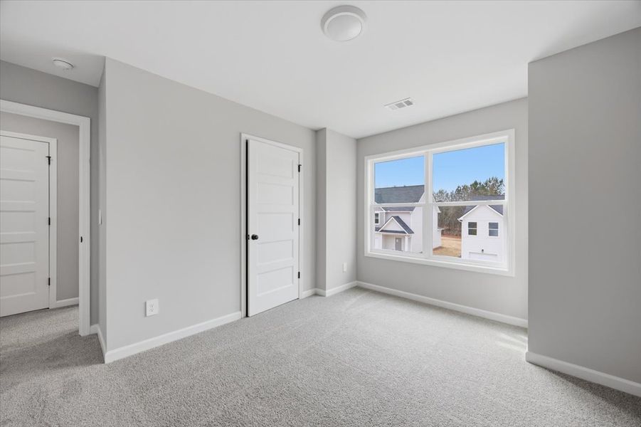 Spacious, unfurnished interior of a new home in Creekside Manor, Thomaston (Image 17).