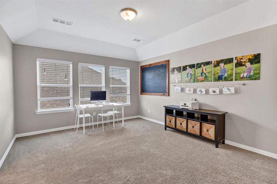 Furnished interior view inside a new home in , Newark (Image 15).