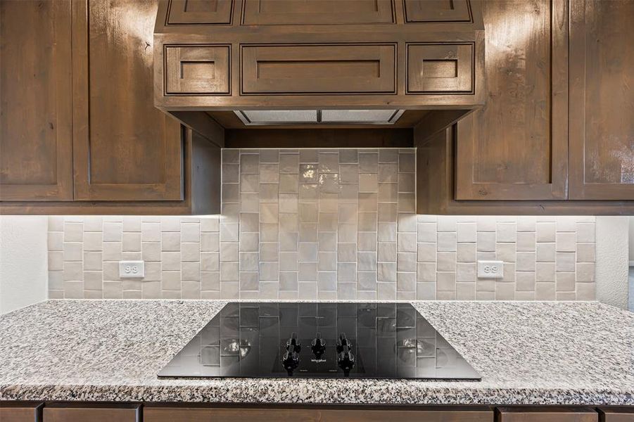 Close-up of interior finishes inside a home in Tuscan Estates (1 Acre Lots), Waxahachie (Image 13). Close-up of interior finishes inside a home in Tuscan Estates (1 Acre Lots), Waxahachie (Image 13).