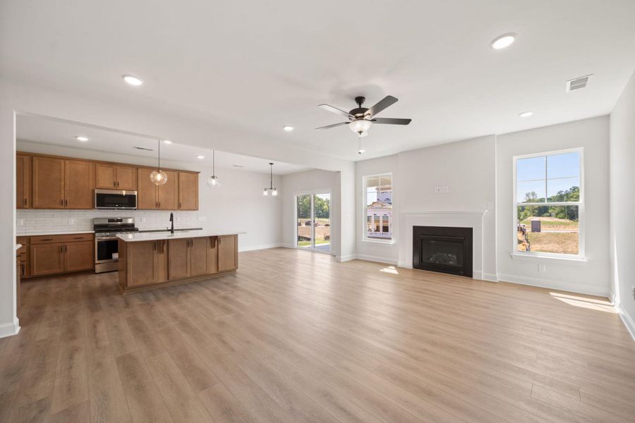 Spacious, unfurnished interior of a new home in Hayes Village, Greensboro (Image 19).