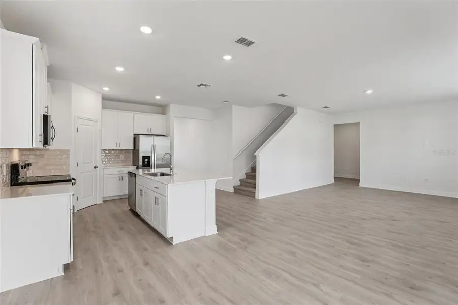 Furnished interior view inside a new home in Cyrene at Minneola, Minneola (Image 5).