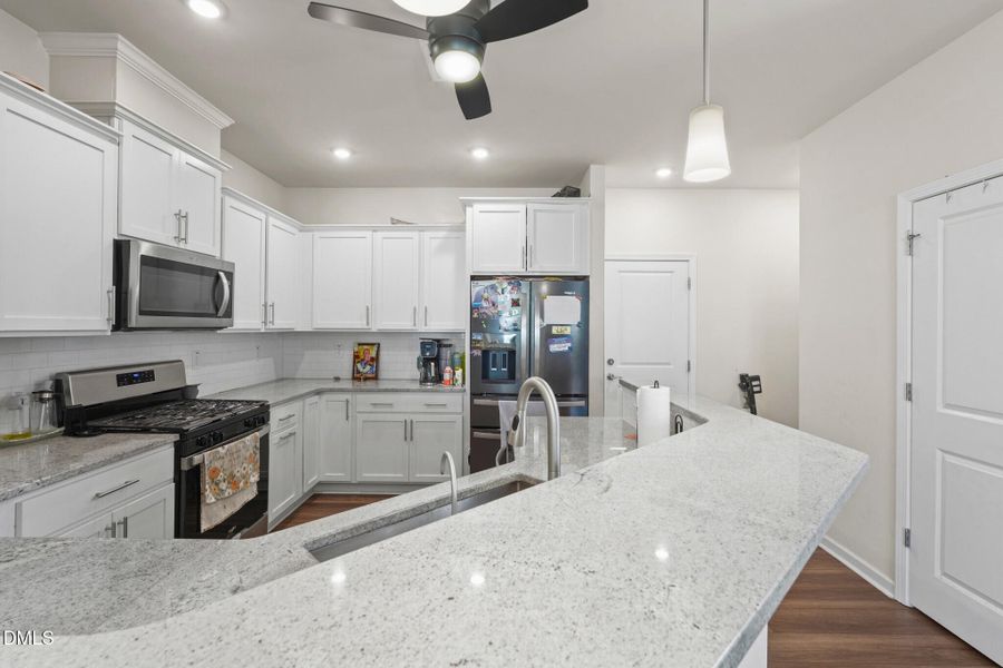 321_Parker_Station_Avenue_016 321_Parker_Station_Avenue_016