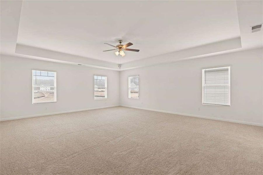 Spacious, unfurnished interior of a new home in Oakchase at Hampton, Hampton (Image 15).