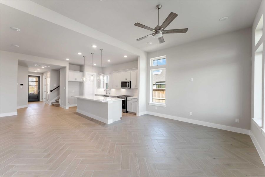 Spacious, unfurnished interior of a new home in Arabella on the Prairie, Richmond (Image 33).