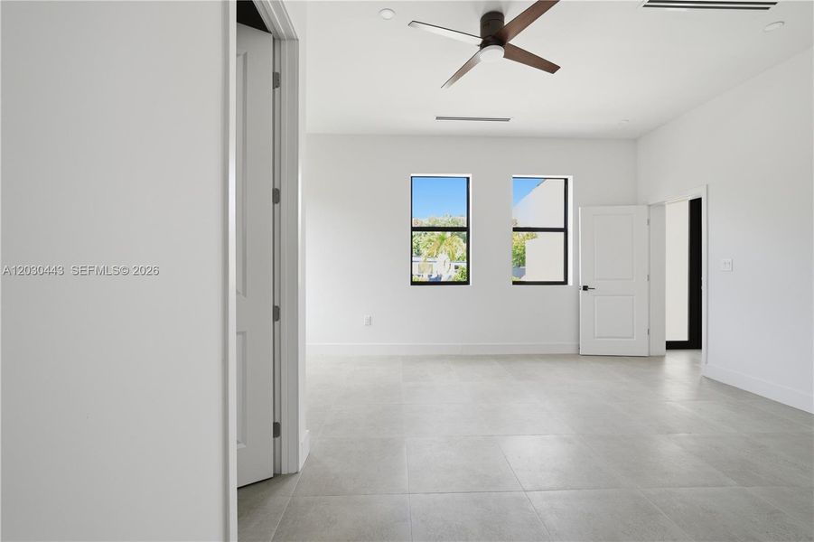 Spacious, unfurnished interior of a new home in , West Park (Image 15).