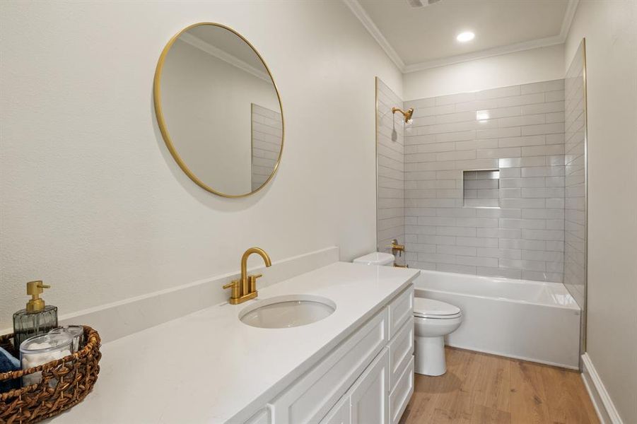 Furnished interior view inside a new home in , Jefferson (Image 5).