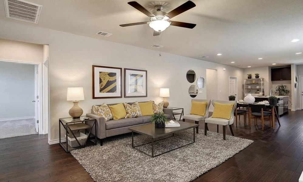 Furnished interior view inside a new home in Emory Crossing 40s, Hutto (Image 14).