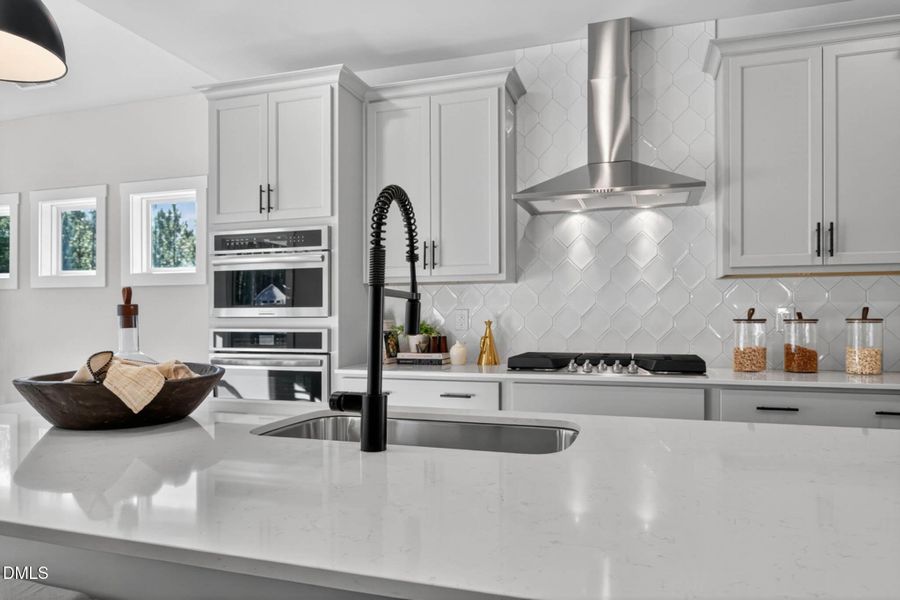 DC 39 Apex Interior-11