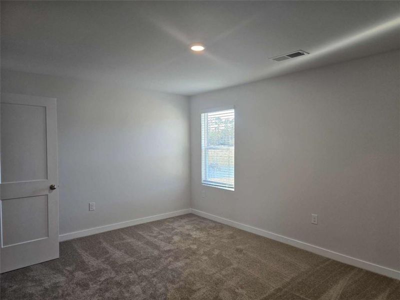 Spacious, unfurnished interior of a new home in Southern Hills, McDonough (Image 15).