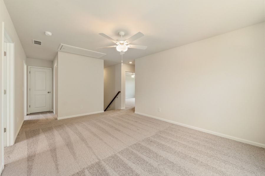 Spacious, unfurnished interior of a new home in Mayfair Village, Spartanburg (Image 32). Spacious, unfurnished interior of a new home in Mayfair Village, Spartanburg (Image 32).