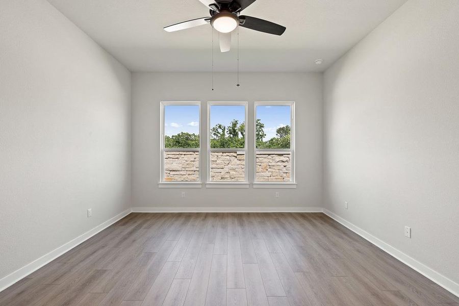Spacious, unfurnished interior of a new home in Lagos Reserve, Manor (Image 26).