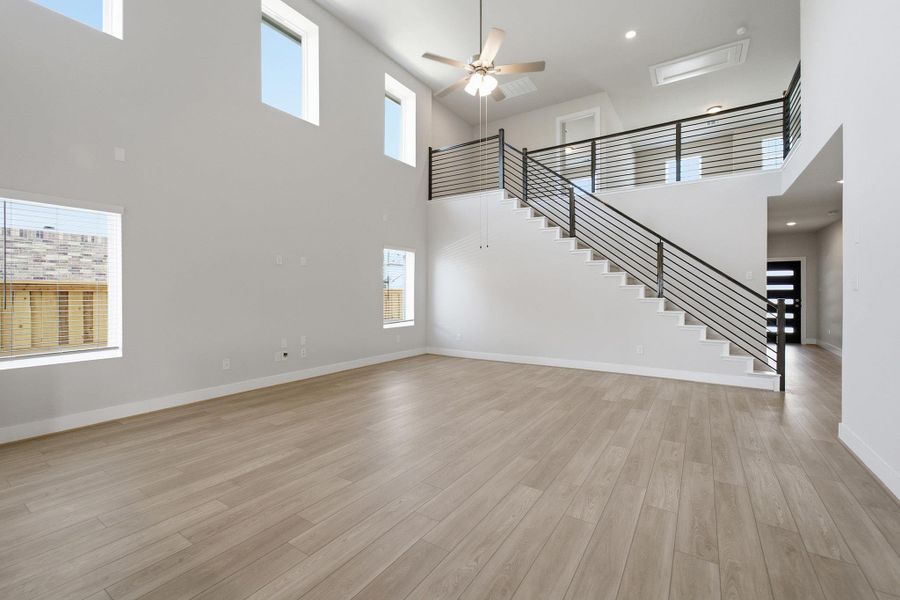 Spacious, unfurnished interior of a new home in Sunfield, Buda (Image 28). Spacious, unfurnished interior of a new home in Sunfield, Buda (Image 28).