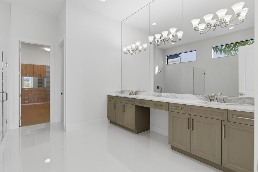 AD241F3D-F6B4-492B-97D2-4B9381362F2C