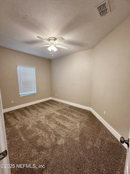 Spacious, unfurnished interior of a new home in , Jacksonville (Image 10).