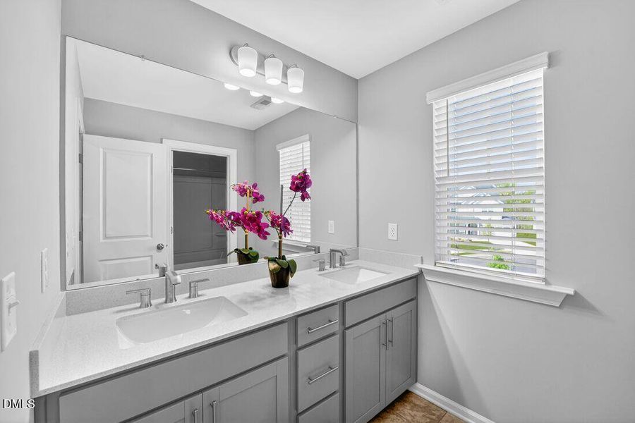 hj-nc-raleigh-silverstone-traditional-sh