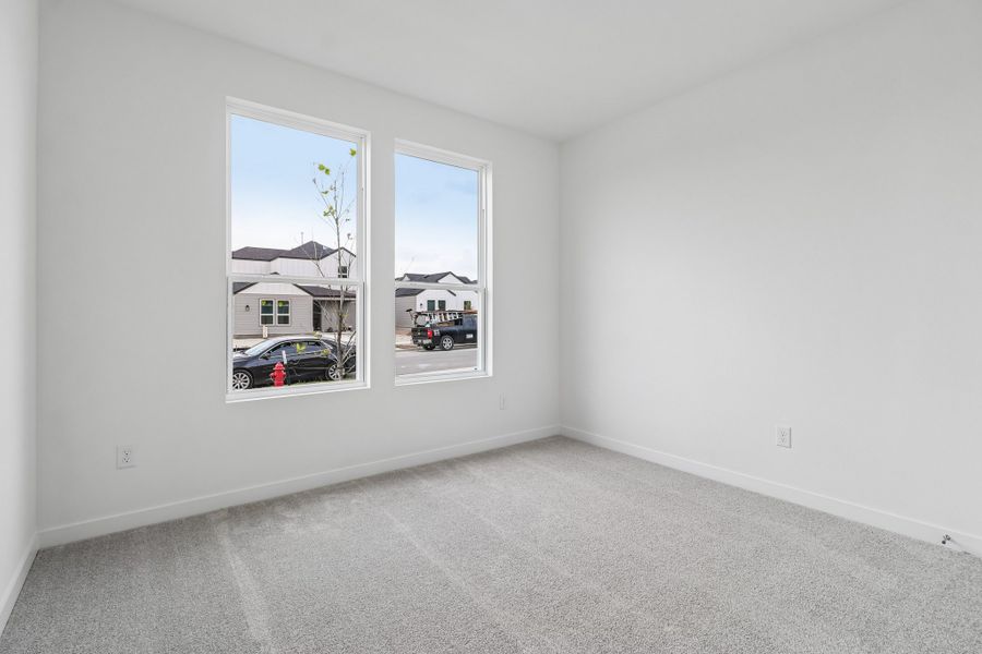 Spacious, unfurnished interior of a new home in Parkton Square, Kyle (Image 21).