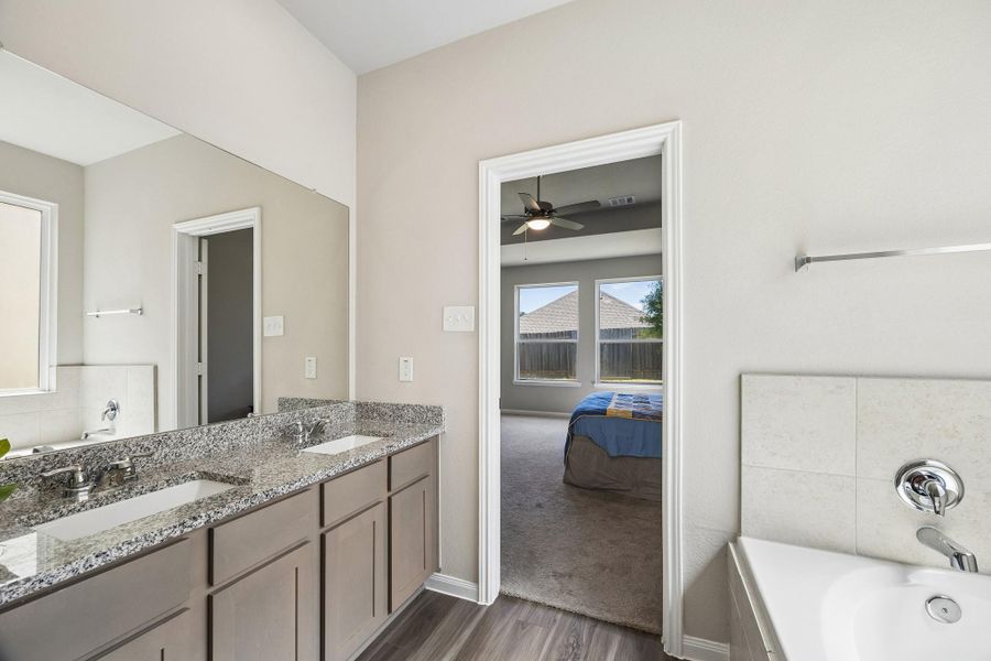 Double Vanities in Primary Double Vanities in Primary