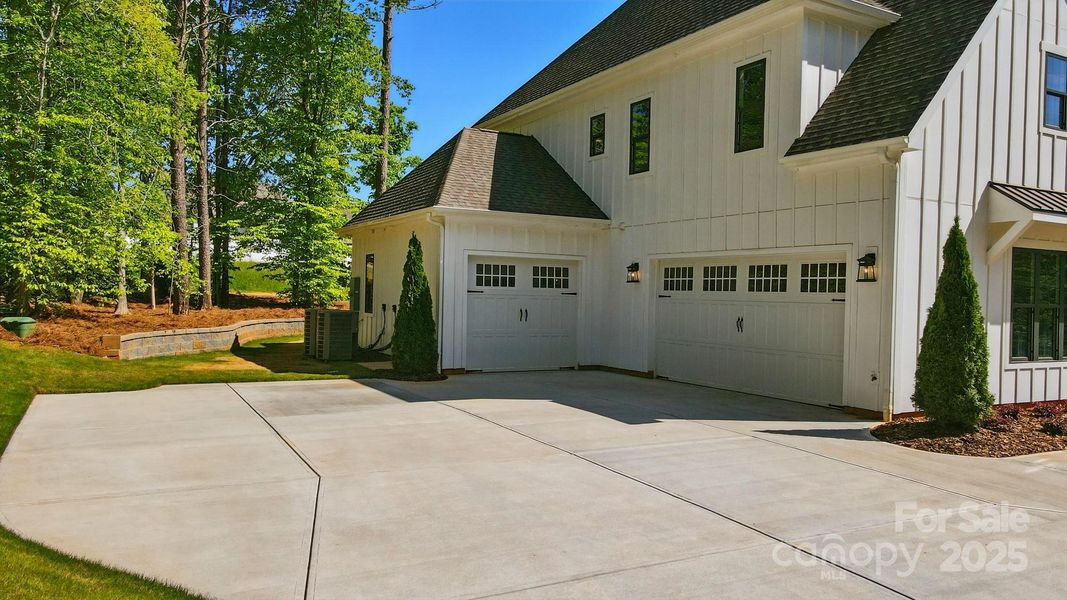 Front exterior of a new home in , Sherrills Ford, NC, highlighting curb appeal (Image 25). Front exterior of a new home in , Sherrills Ford, NC, highlighting curb appeal (Image 25).