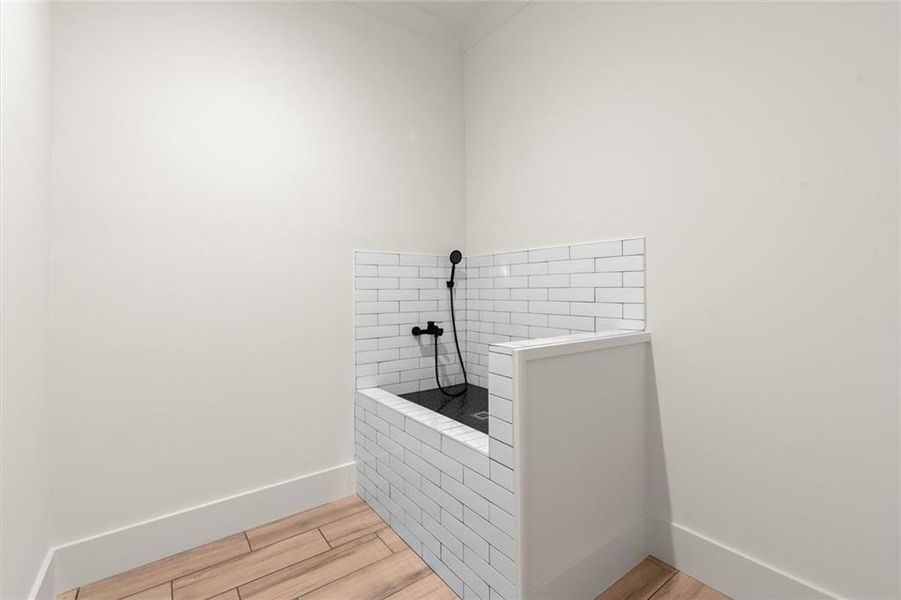 Image 53 of a home in .