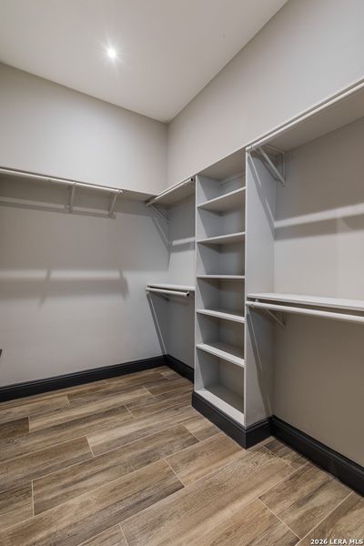Image 34 of a home in .