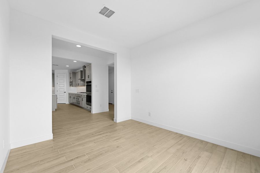 Spacious, unfurnished interior of a new home in Combs Ranch, San Tan Valley (Image 20).