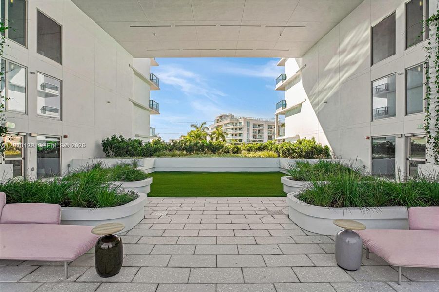 Exterior details and patio area of a home in , Miami Beach (Image 29).