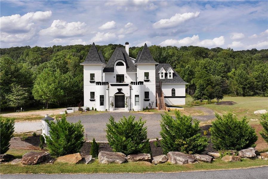 Image 50 of a home in .