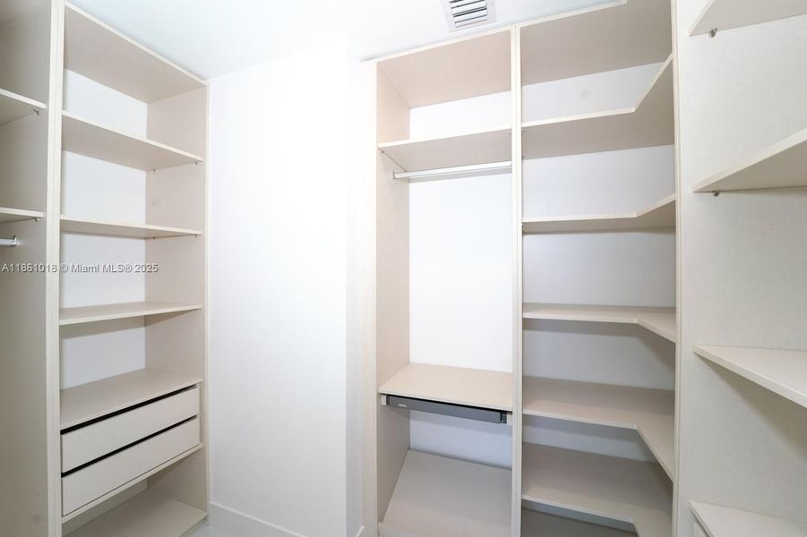 Furnished interior view inside a new home in Aria Reserve, Miami (Image 14). Furnished interior view inside a new home in Aria Reserve, Miami (Image 14).