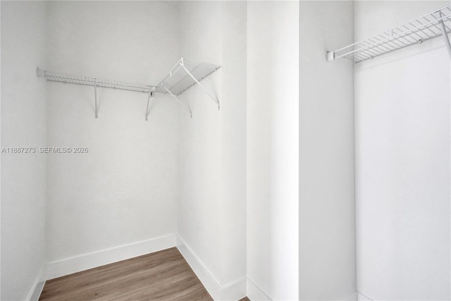 Spacious, unfurnished interior of a new home in , Homestead (Image 14).